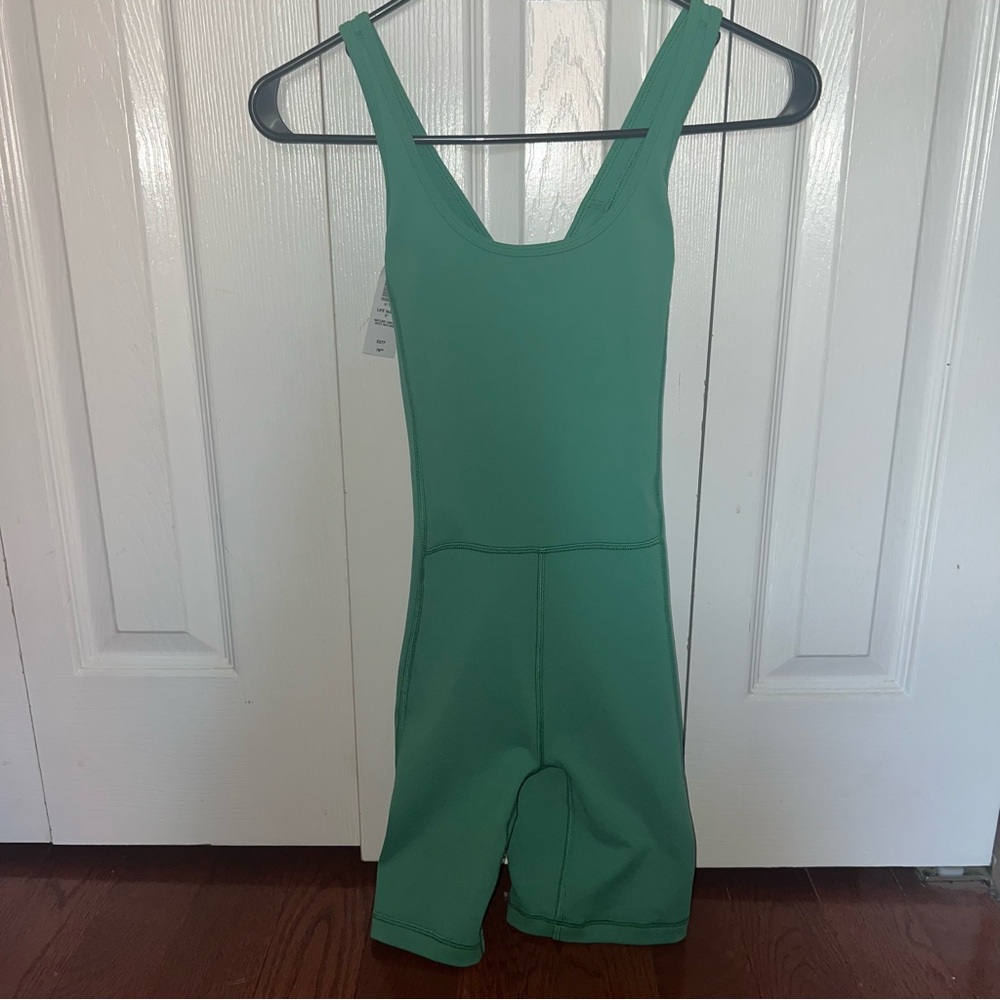 Aritzia TnAction TnaLIFE™ Surge Romper Nature Green